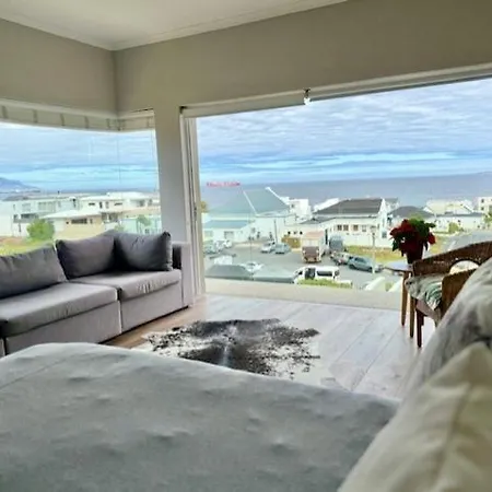 Small Bay Beach Suites Cidade Do Cabo Exterior foto