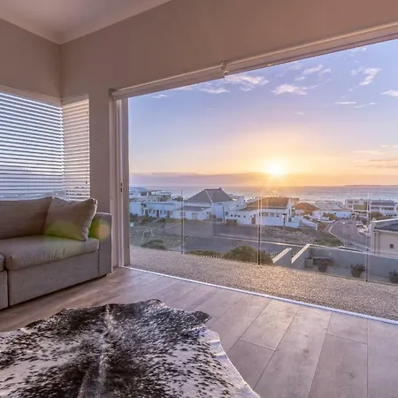 Small Bay Beach Suites Cidade Do Cabo Exterior foto